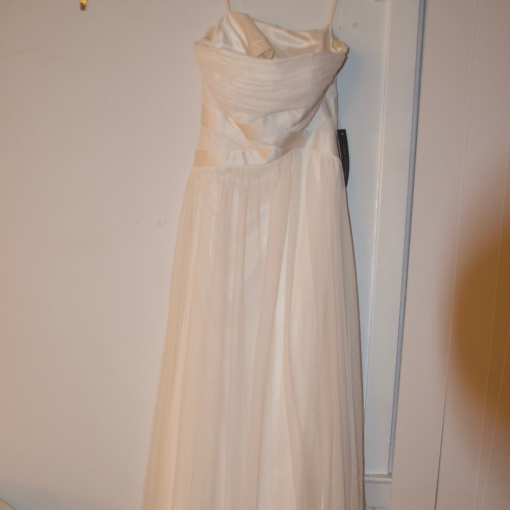 NWT WEDDING DRESS